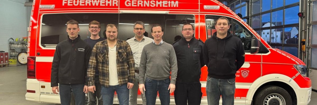    v.l.n.r.:     Jan Eyring (Schriftführer), Christoph Adams (Jugendwart), Dennis Tiedtke (Pressewart),                                                                                                 Florian Kissel (Wehrführer), Patrick Fern (Kassenwart), Timo Burger (stellv. Vorsitzender), Heiko Burger (Vorsitzender)